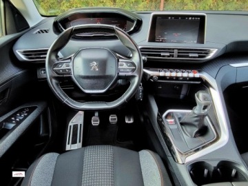 Peugeot 5008 II Crossover 1.2 PureTech 130KM 2018 Peugeot 5008 bardzo ladny, 7 osob, bezwypadek, GWARANCJA 1.2 Benzyna, zdjęcie 12