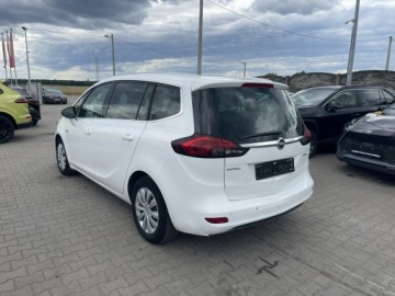 Opel Zafira C Tourer 1.4 Turbo ECOTEC 140KM 2016 Opel Zafira Kamera Podgrzewanie Skóra 7 Os.