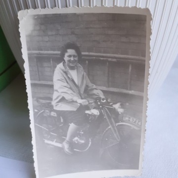 СТАРОЕ ФОТО С МОТОРОМ СТАРЫЙ МОТОР МОТОЦИКЛА №. 1