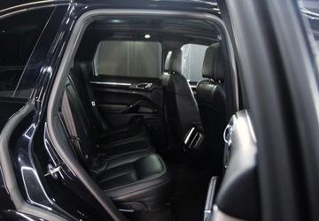 Porsche Cayenne II SUV Facelifting 3.0 E-Hybrid 416KM 2016 Porsche Cayenne Hybryda_Plug in _ Kamera _ Skory _ 3.0 Hybryda Plug-in, zdjęcie 16