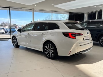 Toyota Corolla XII TS Kombi Facelifting 2.0 Hybrid Dynamic Force 196KM 2022 Toyota Corolla Comfort + Tech + Style / Kamera cof, zdjęcie 1