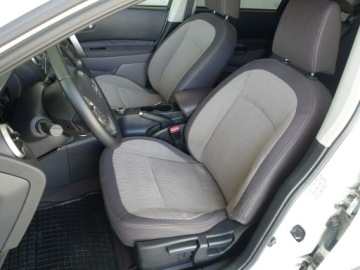 Nissan Qashqai I Crossover 2.0 140KM 2010 Nissan Qashqai+2 Qashqai+2 2.0 140KM Ben./4x4/, zdjęcie 13