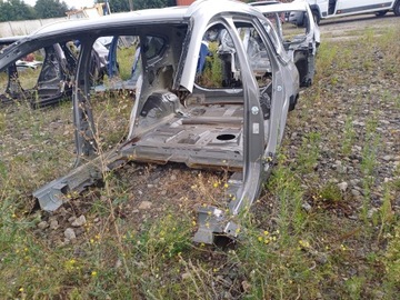 BLATNÍK ČTVRTKA STŘECHA ČÁST Z HYUNDAI SANTA FE IV 18R W2P