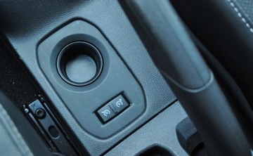 Dacia Duster II SUV 1.5 Blue dCi 115KM 2019 Dacia Duster 1.5 DCI 115km Klimatyzacja Skora 6 biegow Tempomat 1.5 116KM, zdjęcie 27