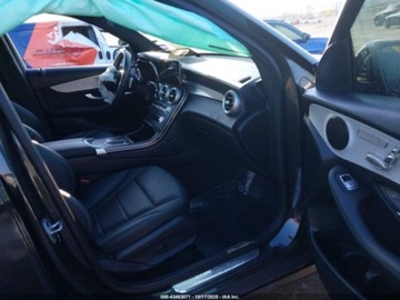 Mercedes GLC C254/X254 2022 Mercedes-Benz GLC 300 2022 2.0l 2.0 Benzyna 255KM, zdjęcie 9