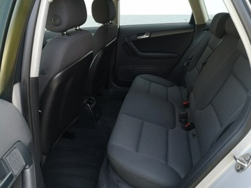 Audi A3 8P 2009 Audi A3 1.6 MPI 102KM SPORTBACK Klimatronic Isofix, zdjęcie 16