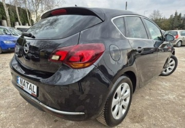 Opel Astra J GTC 1.4 Turbo ECOTEC 120KM 2015 Opel Astra NaviKameraPdcGrzaneFotele 1.4 Benzyna 120KM, zdjęcie 1
