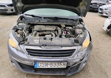 Peugeot 308 II SW 1.6 BlueHDi 120KM 2016 Peugeot 308 2016r. 1.6HDI. Uszkodzony lekko przod i tyl. Jezdzi. 1.6, zdjęcie 4