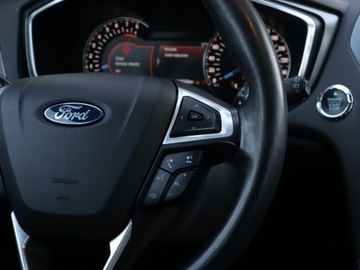 Ford Mondeo V Sedan 2.0 EcoBoost 203KM 2016 Ford Mondeo 2.0 EcoBoost, Automat, Skóra, Navi, zdjęcie 20