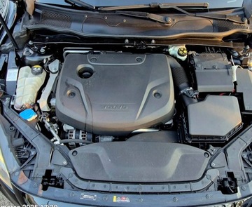 Volvo V40 II Hatchback Facelifting 2.0 D3 150KM 2016 VOLVO V40 R-Desing, zdjęcie 12