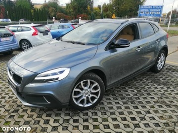 Volvo V40 II Hatchback Facelifting 1.5 T3 152KM 2019 Volvo V40 Cross Country II 1.5 T3 aut, jasne wnętrze, bezwypadkowy, zdjęcie 1