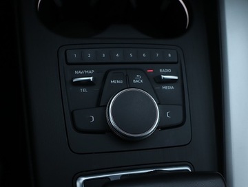 Audi A4 B9 Avant 2.0 40 TFSI 190KM 2019 Audi A4 2.0 TFSI, Automat, Skóra, Navi, Klima, zdjęcie 19