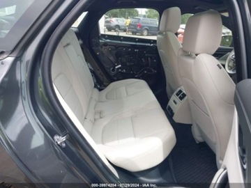 Jaguar XF II 2024 Jaguar XF r-dynamic se p250, 2024r., 4x4, 2.0L 2.0 Benzyna 296KM, zdjęcie 10