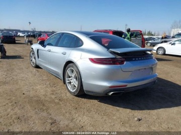 Porsche Panamera II Liftback 3.0 330KM 2018 Porsche Panamera 4 2018 3.0l 3.0 Benzyna 330KM, zdjęcie 3