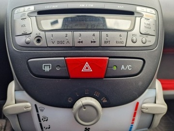 Citroen C1 I Hatchback 3d Facelifting 1.4 HDi 54KM 2009 Citroen C1 kompakt, zdjęcie 12