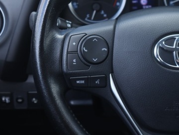 Toyota Corolla XI Sedan Facelifting 1,6 Valvematic 132KM 2017 Toyota Corolla 1.6 Valvematic, Salon Polska, zdjęcie 16