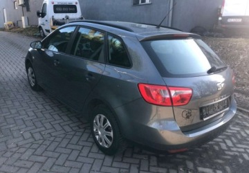 Seat Ibiza IV 2014 Seat Ibiza Seat Ibiza Nawigacja 1.2 Benzyna 90KM, zdjęcie 4