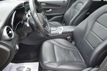 Mercedes GLC C253 SUV Facelifting 2.0 220d 194KM 2019 Mercedes-Benz GLC MERCEDES GLC 220D 4MATIC 194KM AMG LED Panorama Gwarancj, zdjęcie 20