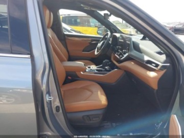 Toyota Highlander III 2024 Toyota Highlander Platinum 2024 2.4 Benzyna 265KM, zdjęcie 9