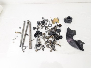 DUCATI MONSTER 620 ŚRUBY ŚRUBKI MIX