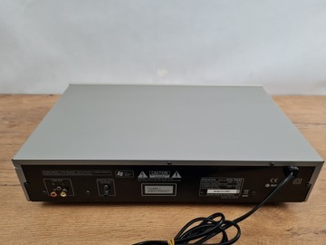 Denon DCD-700AE — CD-плеер + пульт дистанционного управления