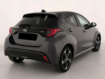 Toyota Yaris IV Hatchback Facelifting 1.5 Hybrid Dynamic Force 130KM 2025 Od ręki - Executive 1.5 Hybrid 130KM | Podgrzewane fotele!, zdjęcie 3