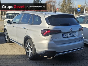 Fiat Tipo II Station Wagon Facelifting 1.6 MultiJet 130KM 2022 Fiat Tipo Seria 3-1.6 MultiJet 130 KM Cross, zdjęcie 5