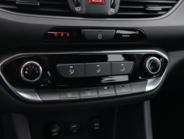 Hyundai i30 III Hatchback Facelifting 1.5 DPI 110KM 2021 Hyundai i30 1.5 DPI, Salon Polska, Serwis ASO, zdjęcie 12