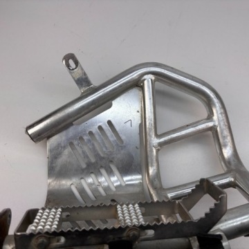 Левая подножка Yamaha Raptor 700