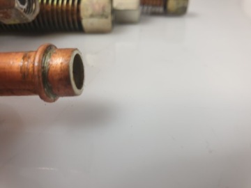 Алюминиевая трубка для компрессора длиной 52 см.