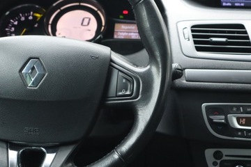 Renault Megane III Grandtour Facelifting 2013 1.2 Energy TCe 115KM 2016 Renault Megane 1.2 TCe, Salon Polska, Serwis ASO, zdjęcie 18