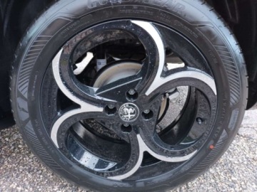 Alfa Romeo Junior SUV 1.2 Hybrid 145KM 2026 ALFA ROMEO Junior Ibrida Suv 1.2 (145KM) 2026, zdjęcie 12