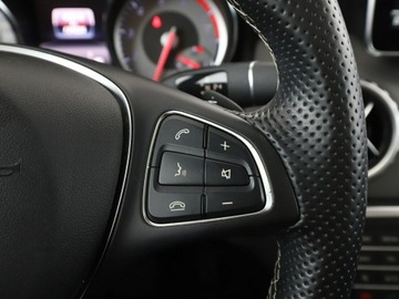 Mercedes GLA I Off-roader 1.6 200 156KM 2015 Mercedes GLA 200 automat grzane fotele navi, zdjęcie 28