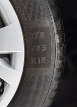 Toyota Yaris III Hatchback 5d Facelifting 2017 1.5 Dual VVT-iE 111KM 2017 Toyota Yaris 1.5 Premium 1.5 Benzyna 111KM, zdjęcie 15