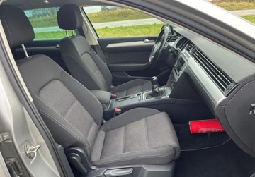 Volkswagen Passat B8 Variant 1.6 TDI 120KM 2015 Volkswagen Passat 1,6 Diesel 120 KM, Zadbany 1.6 Diesel 120KM, zdjęcie 11
