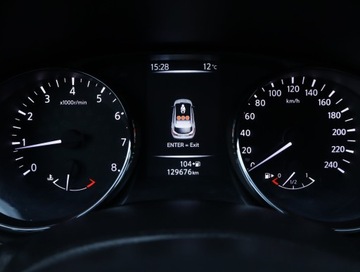 Nissan Qashqai II Crossover 1.2 DIG-T 115KM 2017 Nissan Qashqai 1.2 DIG-T, Salon Polska, Navi, zdjęcie 10