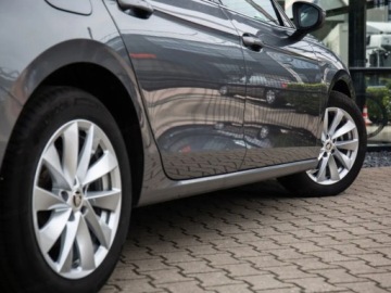 Skoda Superb IV Kombi 2.0 TDI 193KM 2026 Od ręki - Drive 2.0 TDI DSG 4x4 193KM, zdjęcie 11