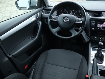 Skoda Octavia III Kombi 2.0 TDI CR DPF 150KM 2015 Skoda Octavia 2.0 TDI, Salon Polska, DSG, Klima, zdjęcie 6