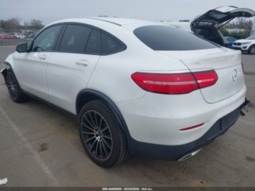Mercedes GLC C253 2017 Mercedes-Benz GLC 2017 MERCEDES-BENZ GLC 300 COUPE 4MATIC 2.0 Benzyna 241KM, zdjęcie 3