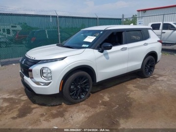 Mitsubishi Outlander III 2024 Mitsubishi Outlander 2024r., 4x4, 2.5L 2.5 Benzyna 181KM, zdjęcie 1