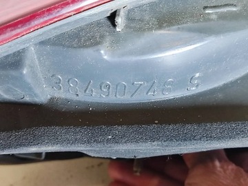 LANCIA LYBRA 2001 ZADNÍ STRANA LEVÝ SVĚTLO