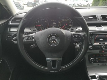 Volkswagen Passat B7 Variant 2.0 TDI CR DPF BlueMotion 140KM 2011 Volkswagen Passat 2.0 TDI 140KM Klimatronic, zdjęcie 16