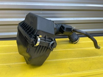 TOYOTA CAMRY FILTR VZDUCHU POUZDRO HYBRIDNÍ