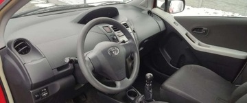 Toyota Yaris III Hatchback 5d 1.33 Dual VVT-i 99KM 2011 Toyota Yaris 1.3 BENZ ,bezwypadek ,kupiony z aso toyota 1.3 Benzyna 99KM, zdjęcie 9