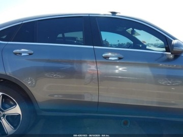 Mercedes GLC C253 2018 Mercedes-Benz GLC 2018 MERCEDES-BENZ GLC 300 COUPE 4MATIC 2.0 Benzyna 241KM, zdjęcie 7