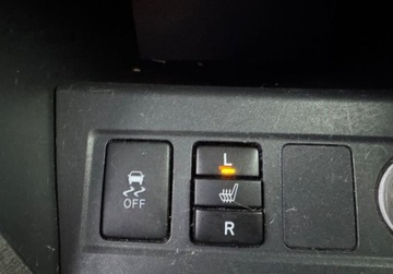 Toyota RAV4 III MPV Facelifting 2.2 D-4D 150KM 2011 Toyota RAV4 2.2 D-4D 150KM 2011r skora alcantara 2.2 Diesel 150KM, zdjęcie 7