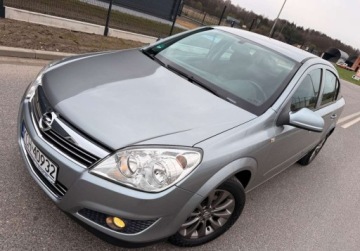 Opel Astra H Sedan 1.6 ECOTEC 115KM 2010 Opel Astra LIFT SEDAN 1.6i 115ps Tylko164TysPrzebiegu SerwisASO 1Wlascicie, zdjęcie 3
