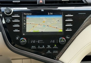 Toyota Camry IX Sedan 2.5 Hybrid Dynamic Force 218KM 2020 Toyota Camry salon Polska, Head-Up, FV-VAT 23, 1 rej 21r. 2.5 Hybryda, zdjęcie 3