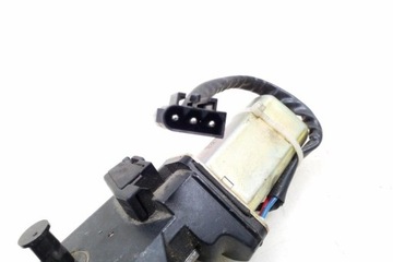 MECHANIZMUS UZAVÍRÁNÍ KRYT KUFRU BMW 7 (E65, E66 E67) 7014872 2002
