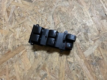 35750-TM8-G11-M2 PANEL PŘEPÍNAČ SKEL LEVÝ PŘEDNÍ HONDA INSIGHT II 2 EURO